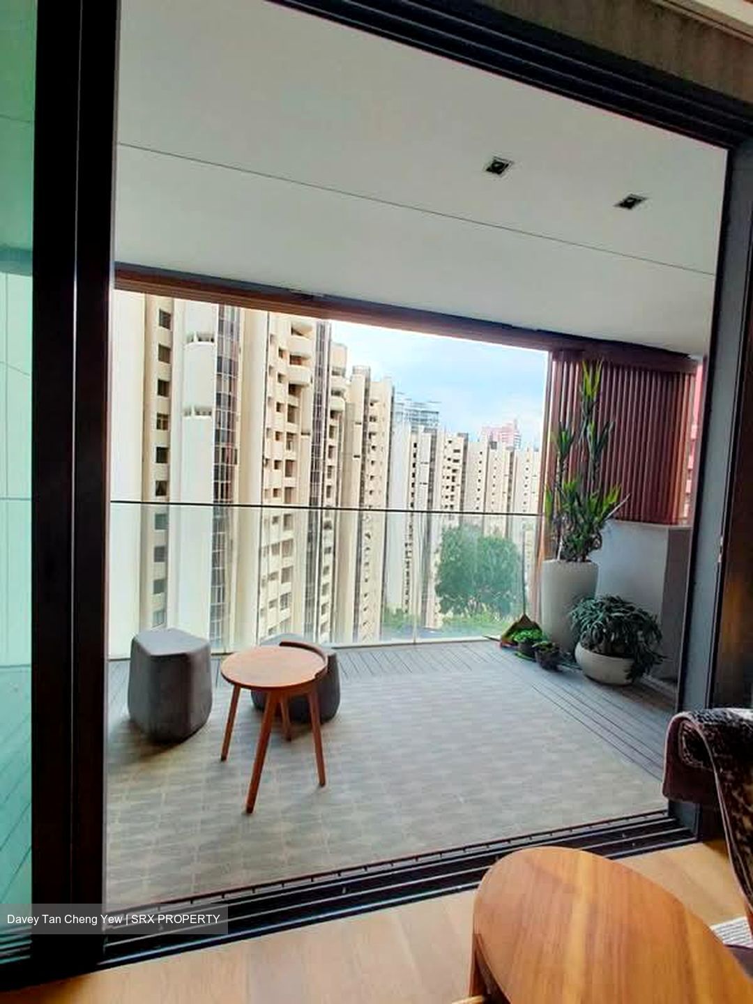 OUE Twin Peaks (D9), Condominium #564219921